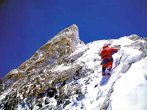 
Kangchenjunga North Face Near Summit - Los 14 Ochomiles de Juanito Oiarzabal book
